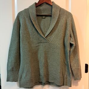 Eddie Bauer Women's Olive Cowl / V Neck Sweater